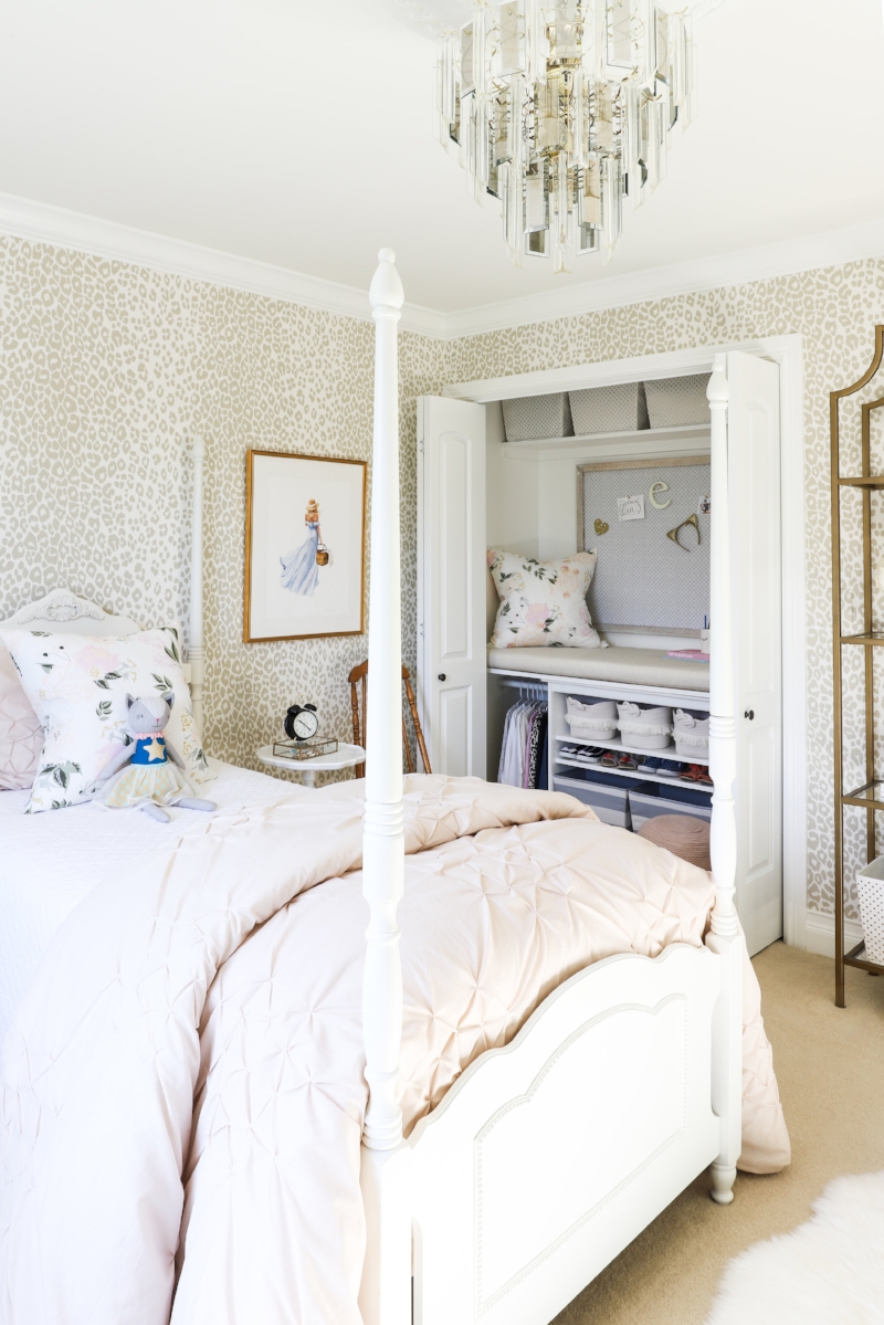 Tween Girls Bedroom Design by Laura Design Co., Photo by Emily Kennedy