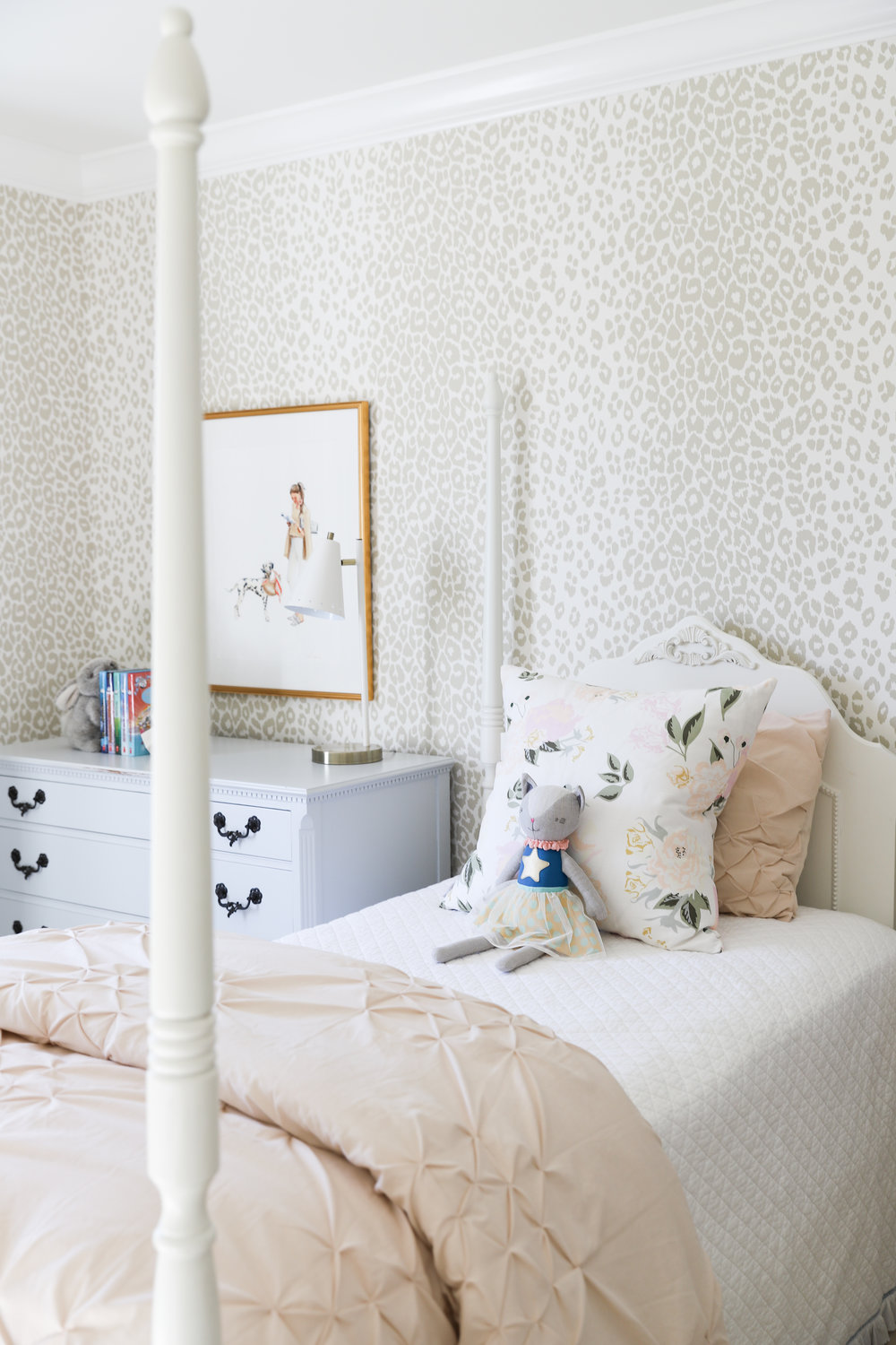 Tween Girls Bedroom Design by Laura Design Co., Photo by Emily Kennedy